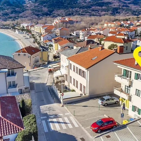 Apartments Happy Stay Center Baska Exterior photo