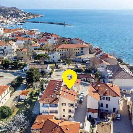Apartments Happy Stay Center Baska Exterior photo
